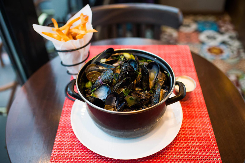 20 Places to Eat, Shop & Play on 14th Street