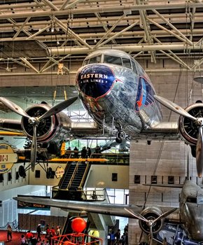 Resultado de imagem para Smithsonian Air and Space Museum in Washington, DC