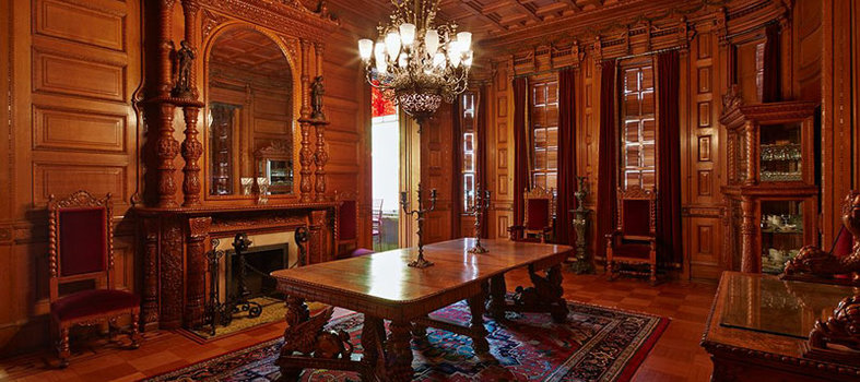 Take a public tour of the Brewmaster’s Castle at Heurich House Museum