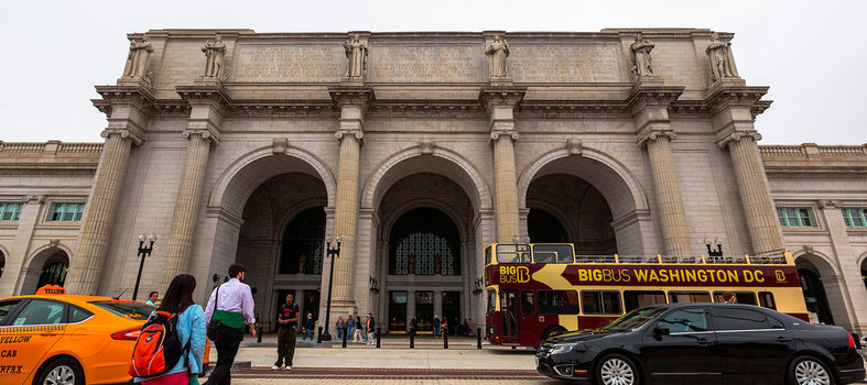 Shop and eat in beaux arts glory at Union Station