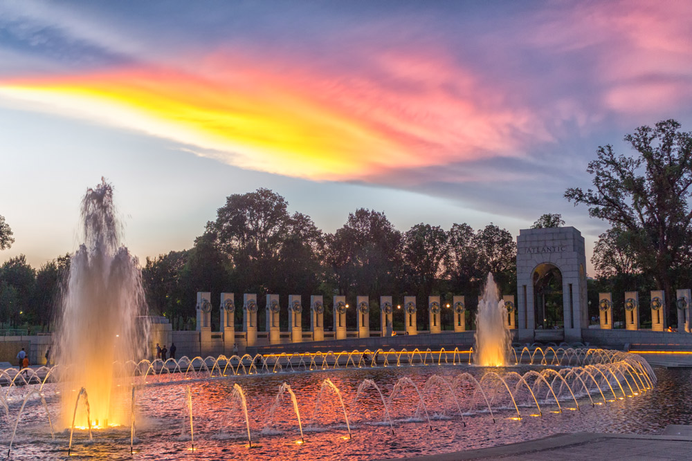 Visiting The National World War II Memorial Washington Org   Wwii Memorial At Sunset World War Ii Credit Keith Lowry 